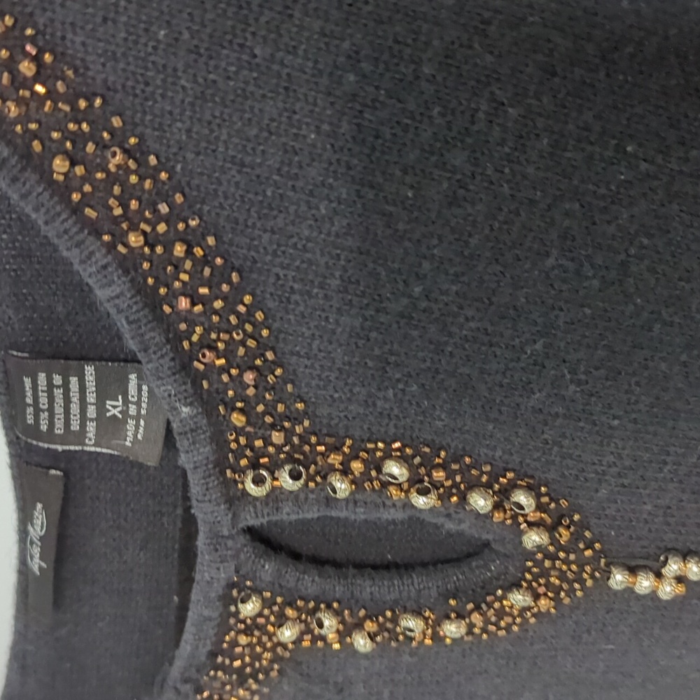 Taylors Marcs Sz XL Black Keyhole Top with Gold Bead Accents - Picture 2 of 4